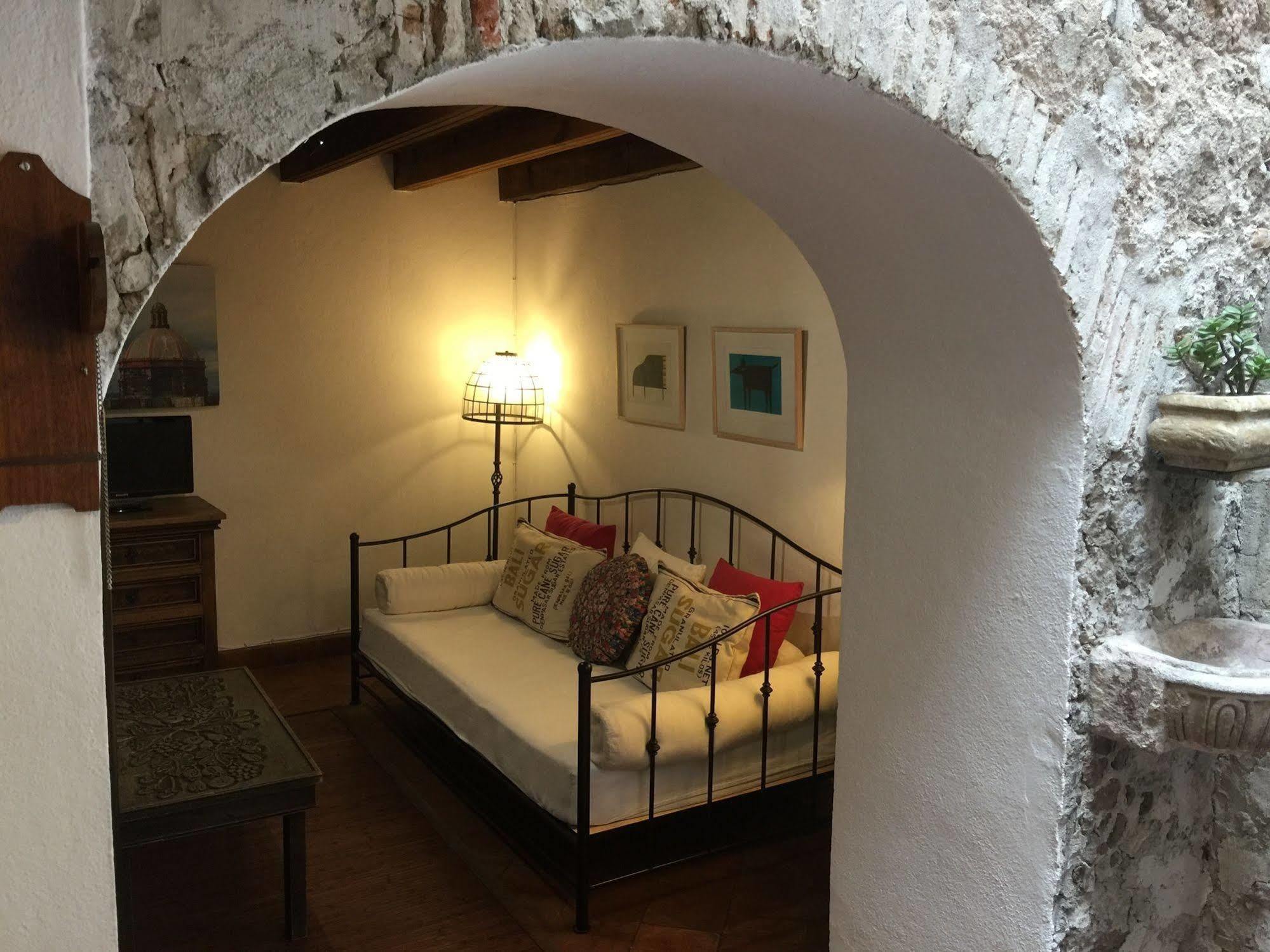 サン・ミゲル・デ・アジェンデ Casa Correo Bed & Breakfast エクステリア 写真